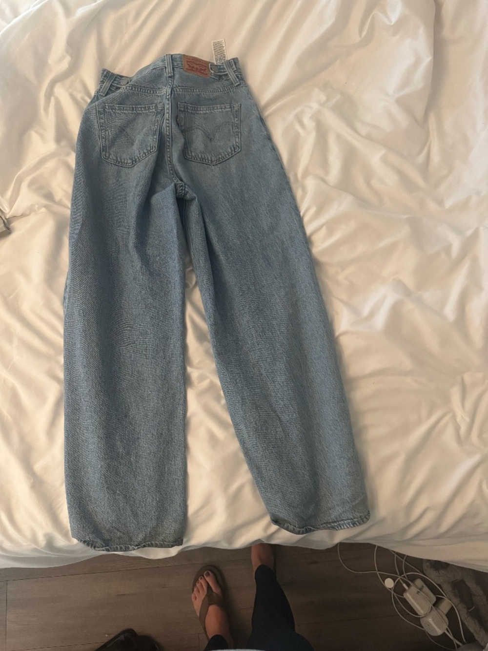 Levi baggy cinch - Picture 2 of 2